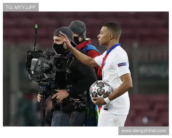 足球明星在比赛中是否佩戴护胸装备的真相与影响分析